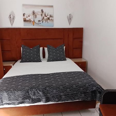 Un Riad Pour Se Divertir En Famille & Se Detendre Marrakesh Ngoại thất bức ảnh